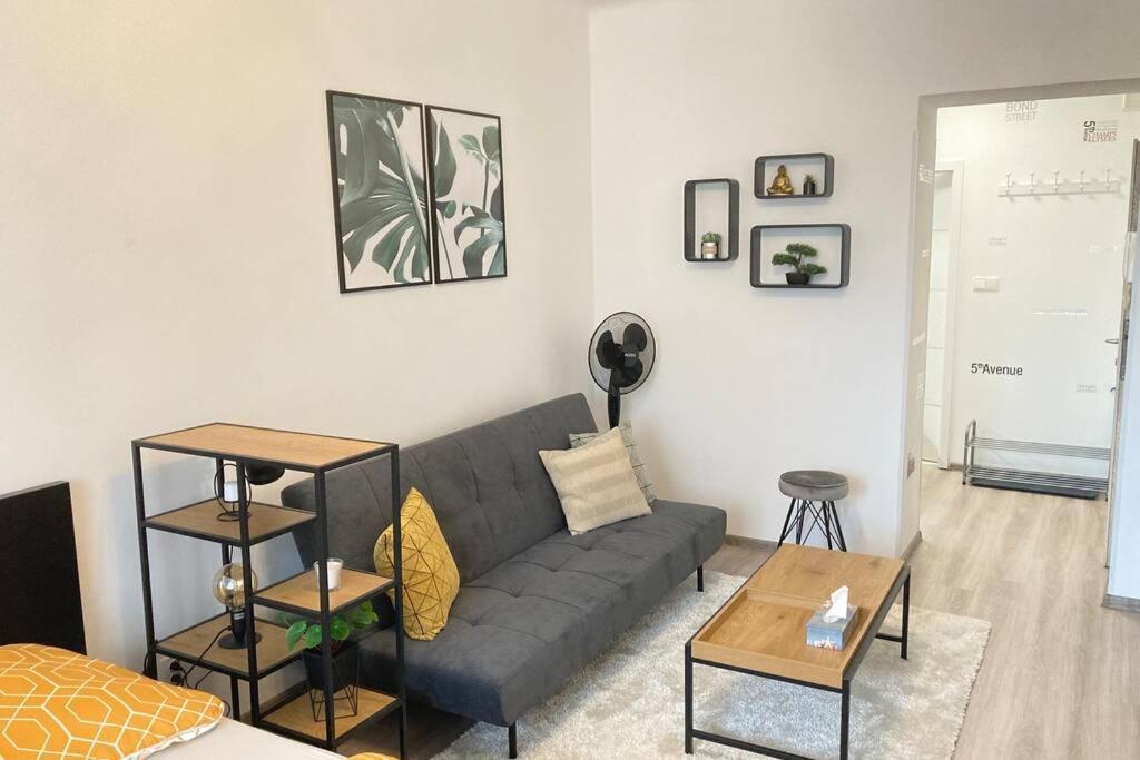 Byt Ve Vrsovicich K Pronajmuti - Cozy Vrsovice Daire *